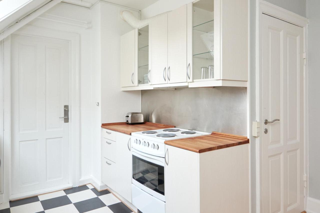 Lejlighed Stylish 5 Person In Vibrant Urban Area *