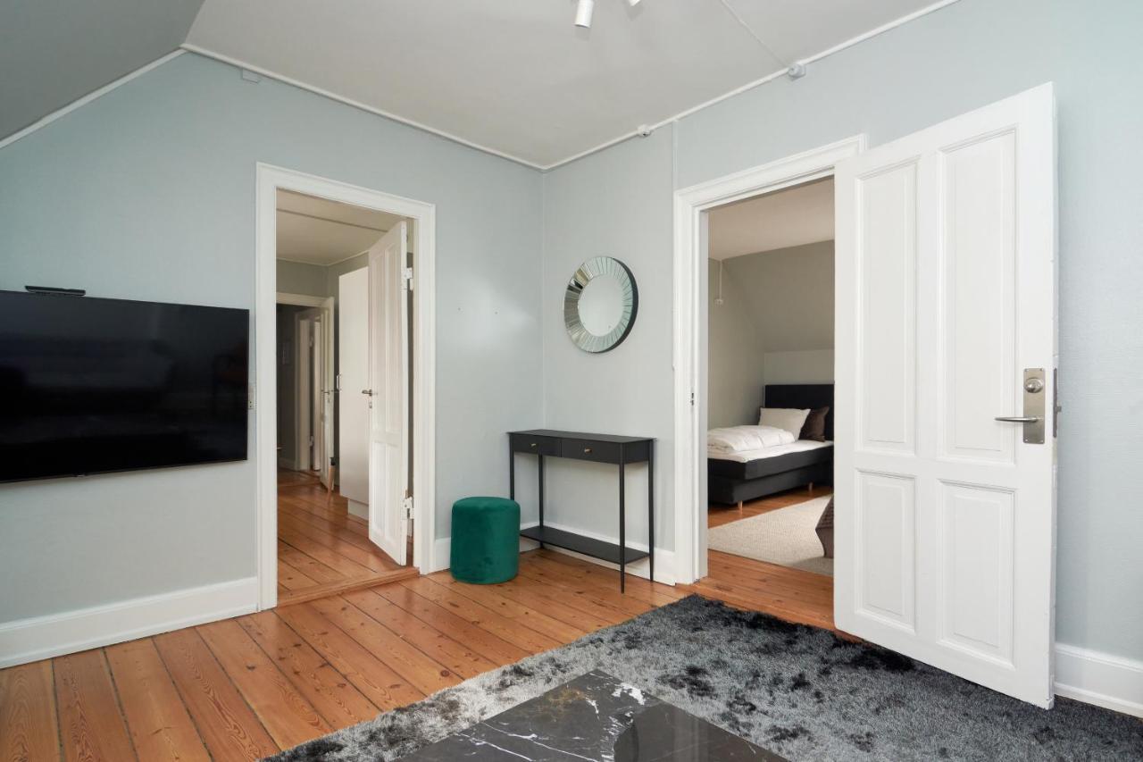 Stylish 5 Person In Vibrant Urban Area Apartment Copenhagen
